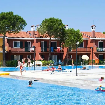 Holiday Park Michelangelo, Spiaggia Apartment *